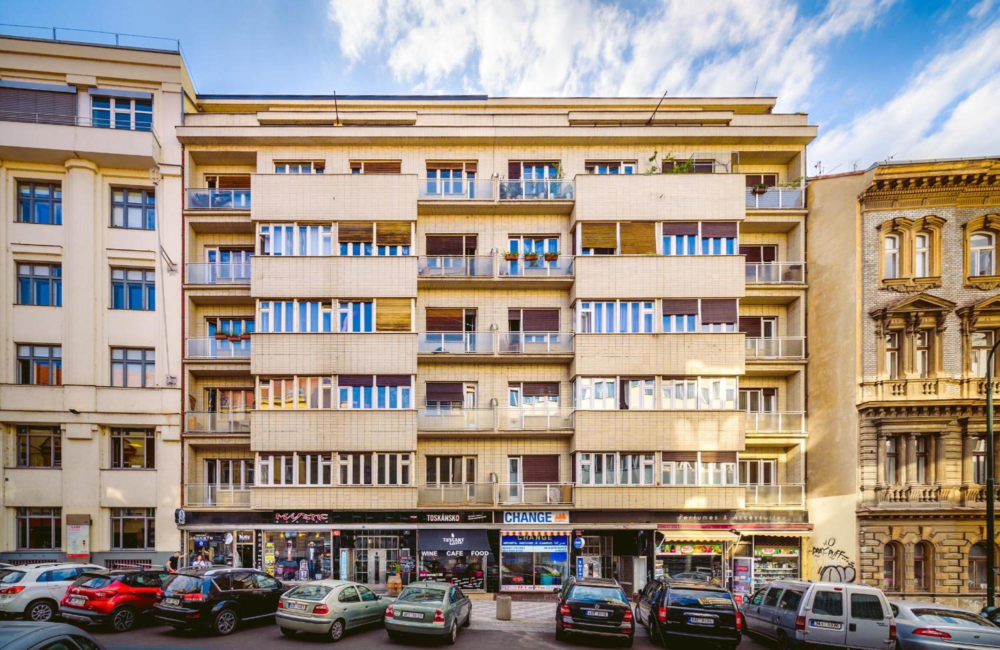 2Br 1,5Bath Chic City Suite Near Wenceslas Square Прага Экстерьер фото
