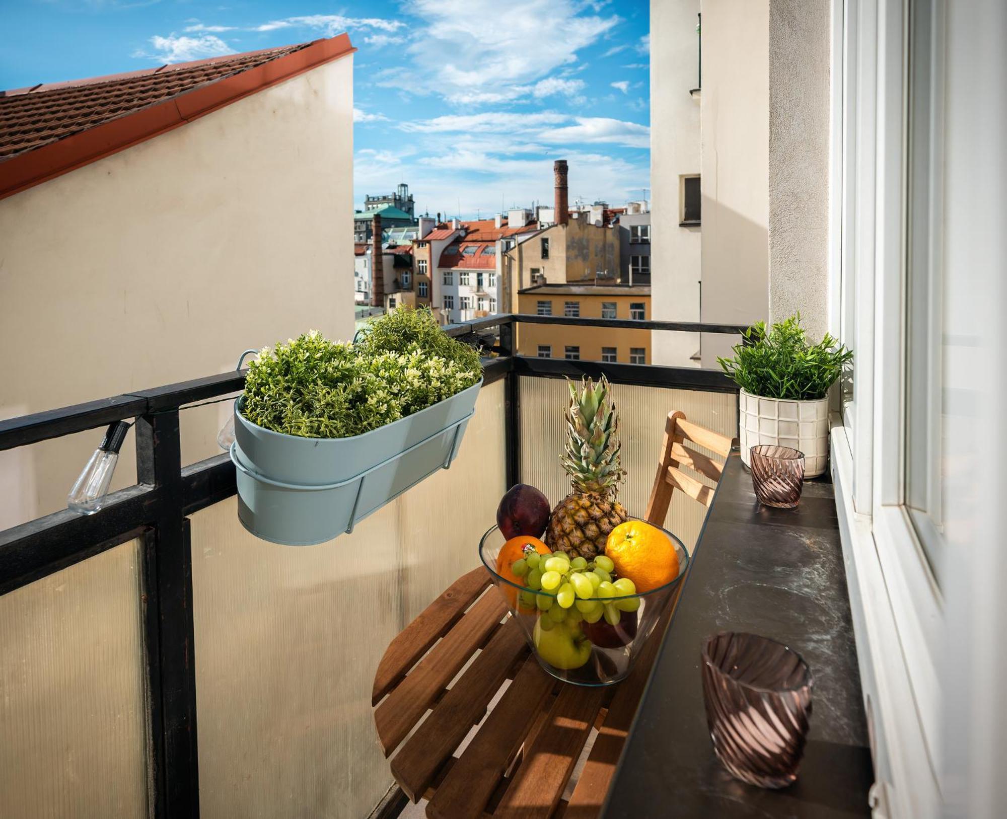 2Br 1,5Bath Chic City Suite Near Wenceslas Square Прага Экстерьер фото