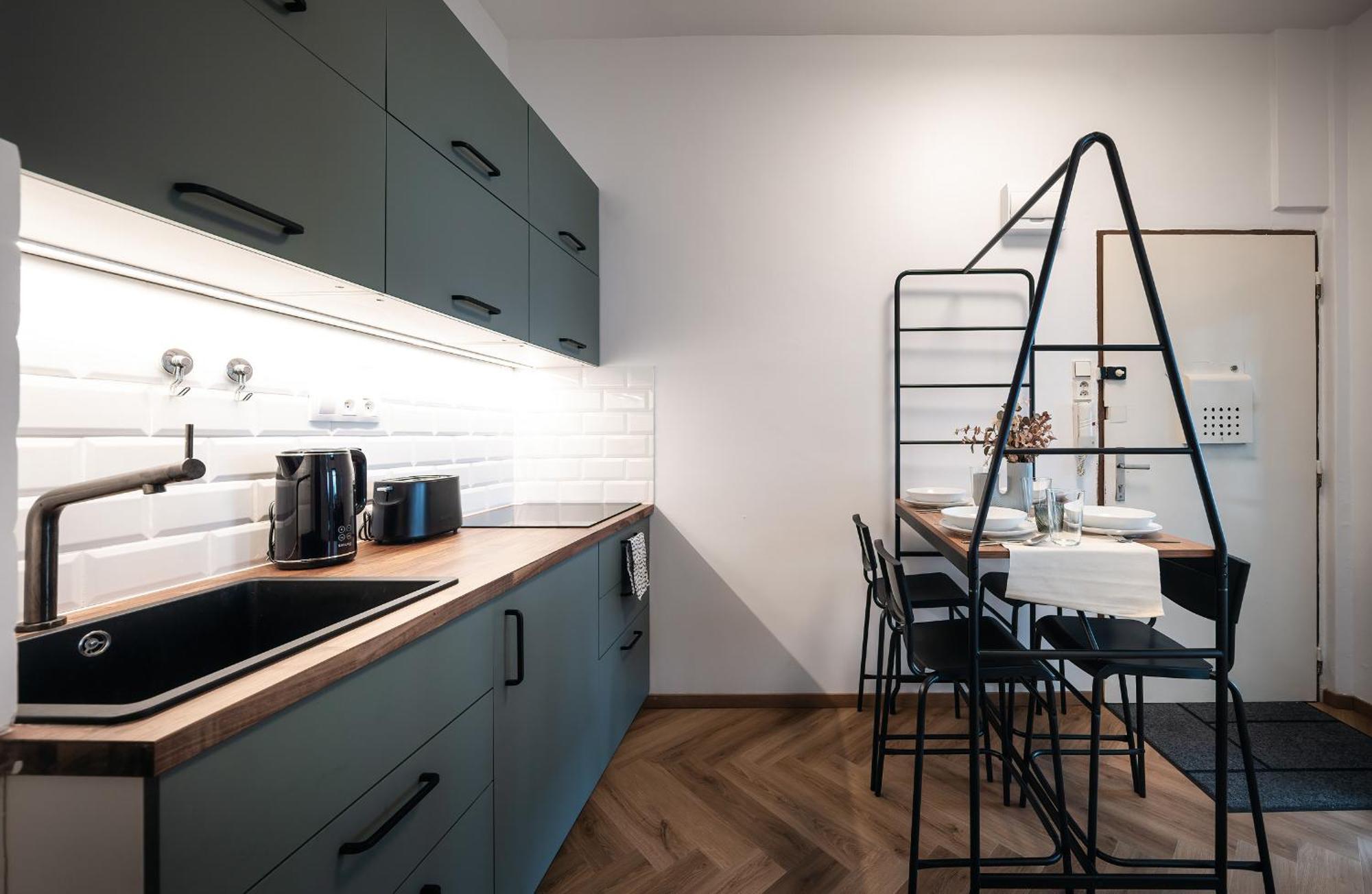 2Br 1,5Bath Chic City Suite Near Wenceslas Square Прага Экстерьер фото