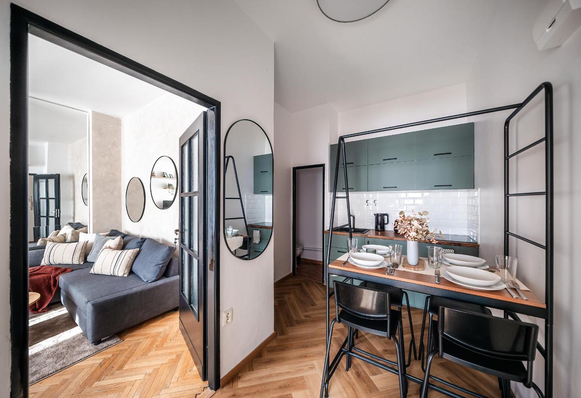 2Br 1,5Bath Chic City Suite Near Wenceslas Square Прага Экстерьер фото